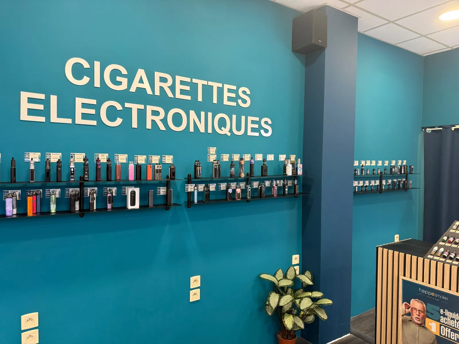 Corner cigarettes électroniques HappeSmoke Embrun